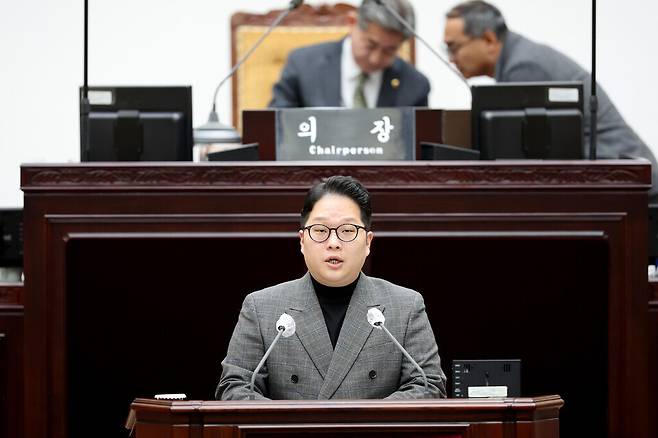 김대영 인천시의원이 17일 열린 제307회 제 1차 본회의에서 5분 자유발언을 하고 있다.