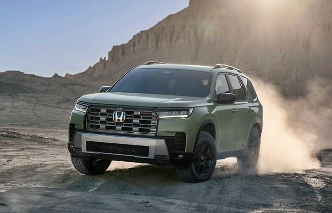 지난해 미국 시장에 출시된 혼다 파일럿 페이스리프트 모델이 올해 상반기 국내 시장에 출시될 예정이다. / 혼다