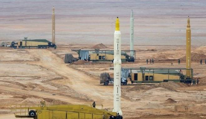 이란 혁명수비대 탄도미사일 발사대.