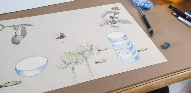 '마음 그릇'의 작업 기록. 전보라 작가는 5년에 걸쳐 종이를 오리고 붙인 콜라주 기법으로 첫 그림책을 완성했다. 전보라 제공