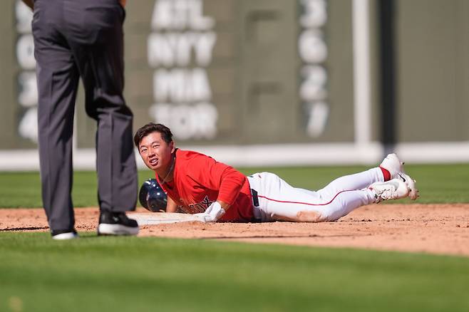 <yonhap photo-2608="">보스턴 소속으로 MLB 시범경기 일정을 소화 중인 정쭝저. [AP=연합뉴스]</yonhap>