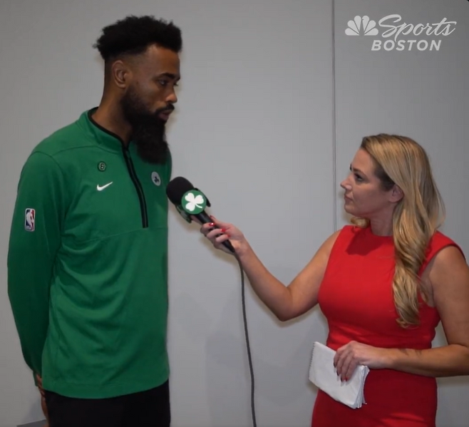 ▲토니 도빈스 코치(좌)