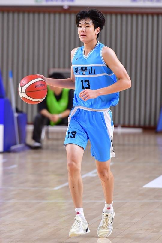 한 경기 최다 득점 주역 용산고 슈터 이승준 [한국중고농구연맹 제공]