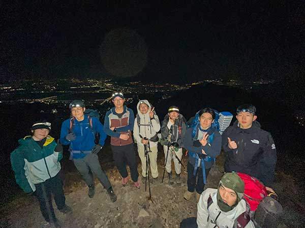 2차 훈련 중, 백양산 정상에 올랐다.