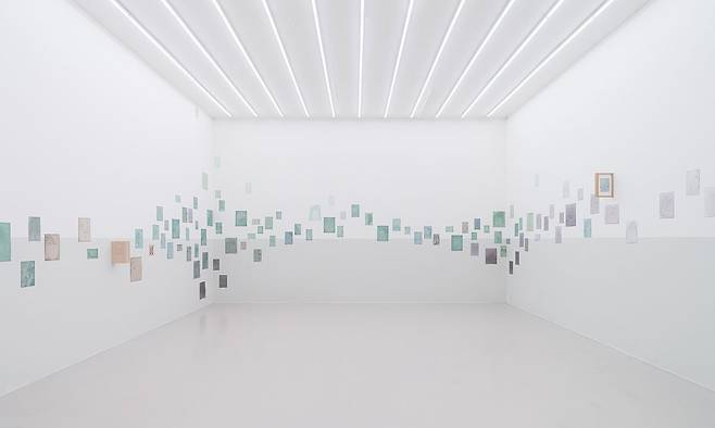 국동완 개인전 ‘수면으로부터’(디스위켄드룸, 2026) 전시 전경.&nbsp;Courtesy of the artist and ThisWeekendRoom, Seoul