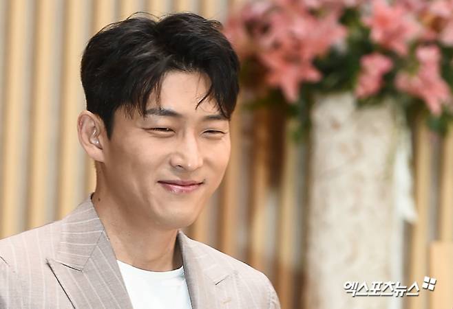 사진 = 엑스포츠뉴스 DB / 배우 고준