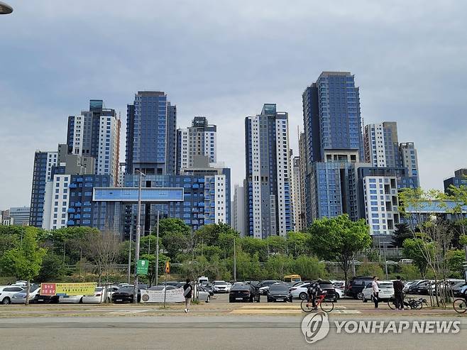 서초구 반포동 '래미안 원베일리' 아파트 모습 [촬영 연합뉴스 서미숙, 재판매 및 DB 금지]
