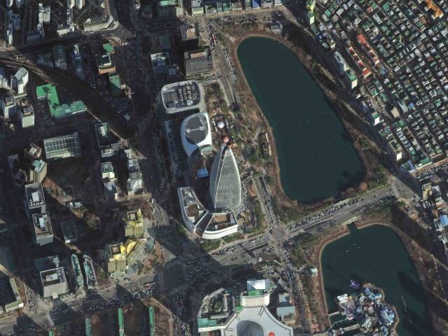 아리랑7호가 찍은 롯데타워./우주청/