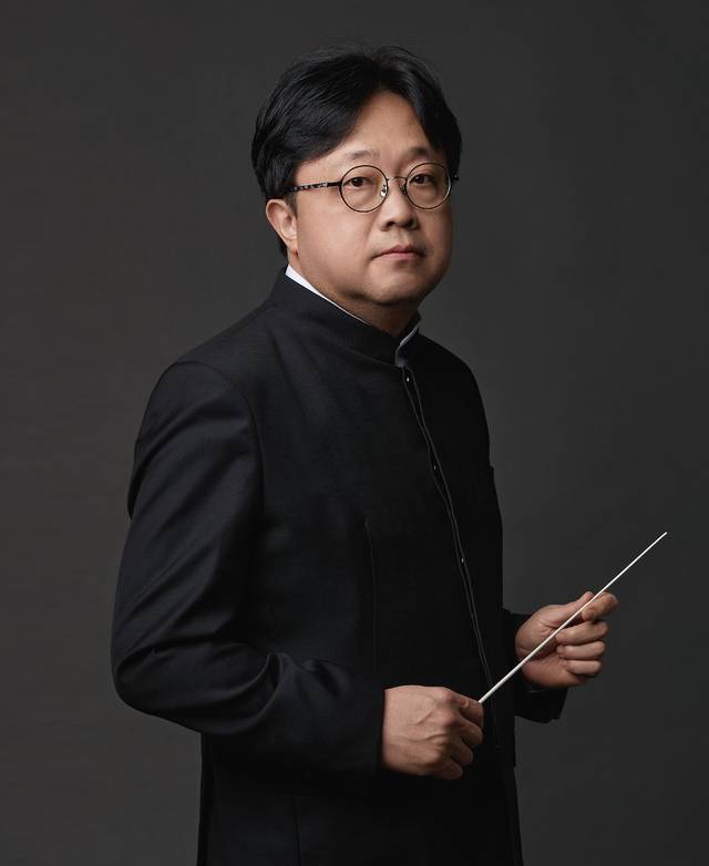 지휘자 박인욱