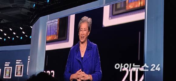 리사수 AMD CEO가 지난 1월 5일(현지시간) 미국 라스베이거스에서 열린 베네시안 엑스포 팔라조 블룸에서 기조연설을 하고 있다. 2026.01.05 [사진=박지은 기자]