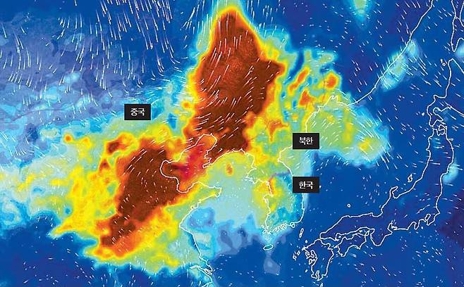 17일 오전 9시45분 천리안위성2B호가 포착한 중국 동북부의 초미세먼지 모습. 북서풍이 초미세먼지를 남동진시키고 있다. 기후에너지환경부는 이날 오전 6시~오후 9시 수도권·충남 지역에 대해 초미세먼지 위기경보 관심 단계를 발령하고 비상저감조치를 시행했다. [사진 국립환경과학원]