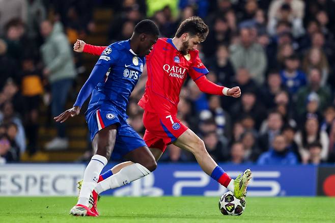 첼시를 무너뜨린 PSG 크바라츠헬리아(오른쪽), EPA=연합뉴스