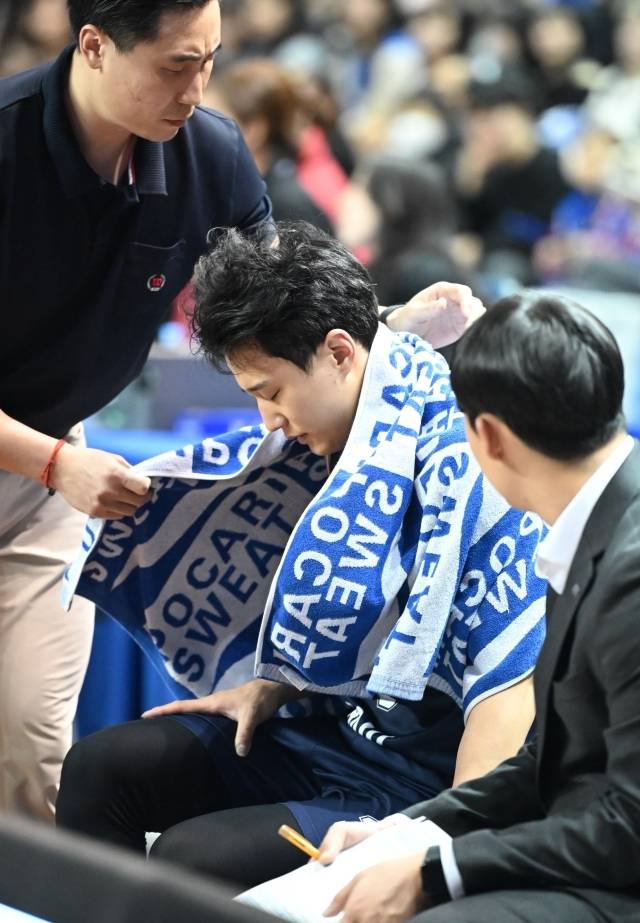 허웅은 목 부상을 당했던 지난 KT전 이후 좋았던 흐름을 완전히 잃었다. 무려 51점을 기록한 SK전 포함 6경기 연속 20점 이상 기록하는 등 괴력을 뽐냈던 그였지만 KT전 이 후 두 자릿수 득점도 힘겨웠다. 사진=KBL 제공