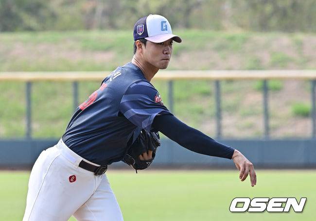 [OSEN=타이난(대만), 이석우 기자] 롯데 자이언츠 윤성빈/ foto0307@osen.co.kr