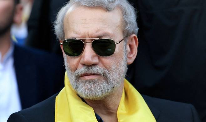 알리 라리자니 이란 최고국가안보회의(SNSC) 사무총장이 2025년 9월 27일(현지시간) 레바논 베이루트 외곽에서 열린 헤즈볼라 지도자 하산 나스랄라 사망 1주기 행사에 참석하고 있다. 로이터 연합뉴스