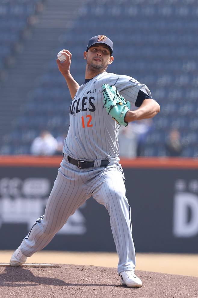 한화에 새롭게 합류한&nbsp;오웬&nbsp;화이트, 윌켈&nbsp;에르난데스(사진), 왕옌청이 지난 시즌 활약한 코디 폰세, 라이언 와이스를 잊게 할 활약을 선보일 지 주목된다. 사진제공｜한화 이글스