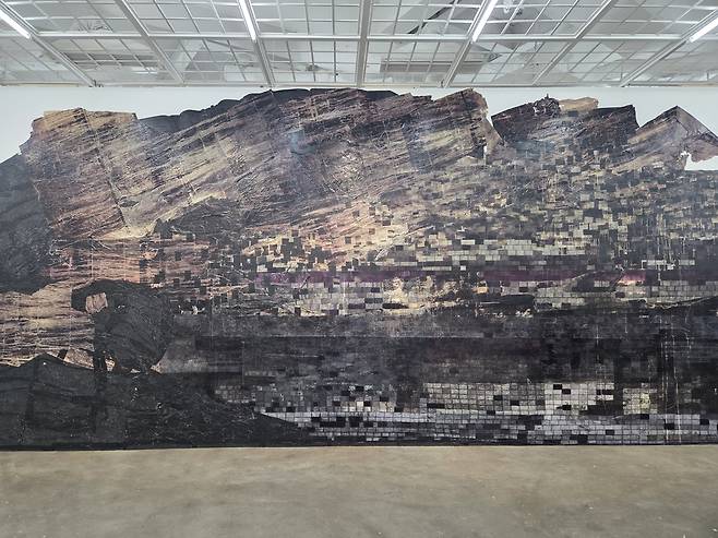 마크 브래드퍼드 작 '밑바닥' (서울=연합뉴스) 박의래 기자 = 아트선재센터에 전시 중인 마크 브래드퍼드 신작 '밑바닥'. 2026.3.18. laecorp@yna.co.kr