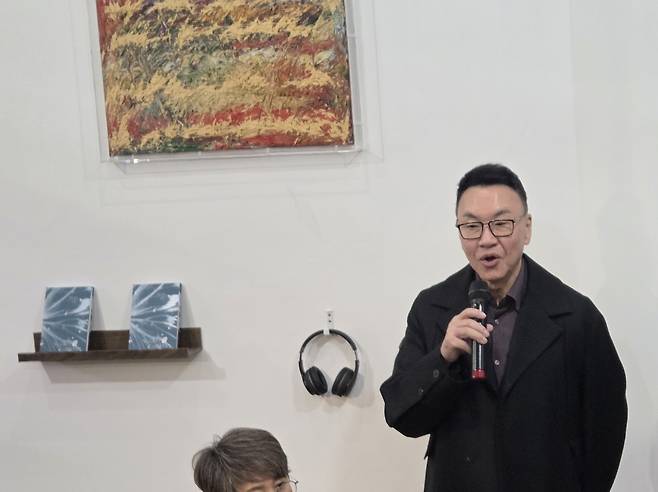 패트릭 선 선프라이드재단 설립자 (서울=연합뉴스) 박의래 기자 = 패트릭 선 선프라이드재단 설립자가 18일 아트선재센터에서 전시에 관해 설명하고 있다. 2026.3.18. laecorp@yna.co.kr