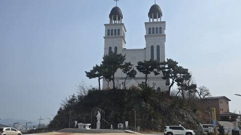 목포가톨릭성지 전경(준대성전). /윤태민 기자 ytm@namdonews.com