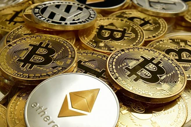 블록체인 가상통화 비트코인·이더리움·라이트코인·리플. 사진=이수길 기자 leo2004@newsway.co.kr