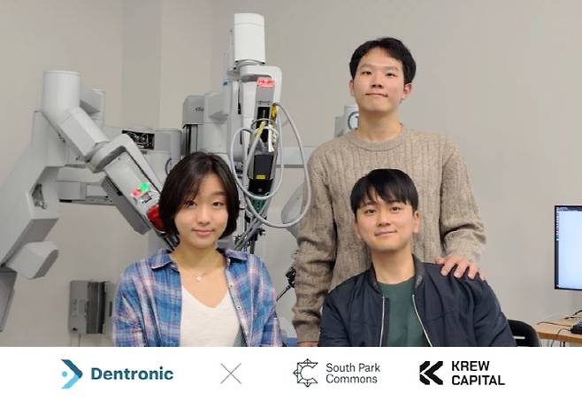 왼쪽부터 순서대로 최소이 공동창업자, (위) 이민준 공동창업자, (아래)최경연 대표.(사진=덴트로닉)