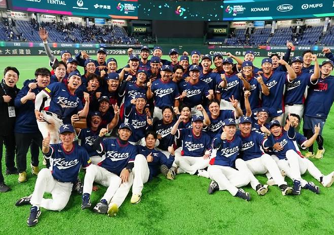 사진제공=위트컴 SNS