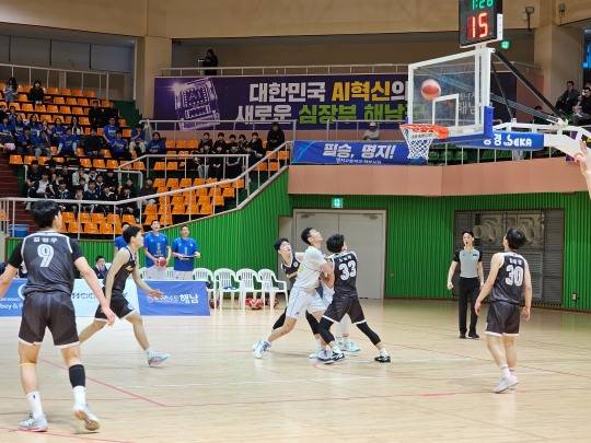 19일 삼일고-광신방송예술고 남고부 16강전 [한국중고농구연맹 제공]