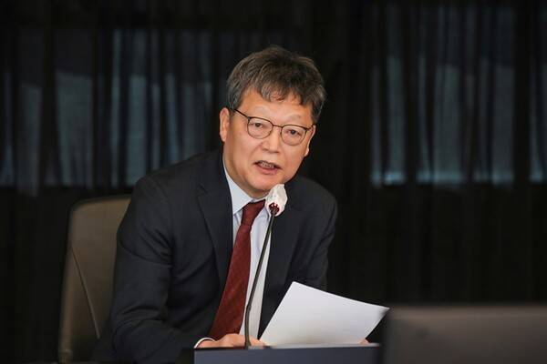 ▲2026년 신년사를 발표하는 김유열 EBS 사장. 사진출처=EBS.