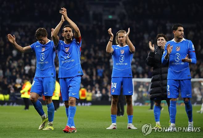UCL 8강 진출을 기뻐하는 아틀레티코 마드리드 선수들 [EPA=연합뉴스]