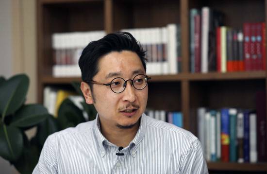 경남대학교 사회학과 양승훈 교수가 대통령 자문기구인 '국민경제자문회'의 1기 경제자문회의에서 미래기획 분과장으로 위촉됐다.사진=경남대학교