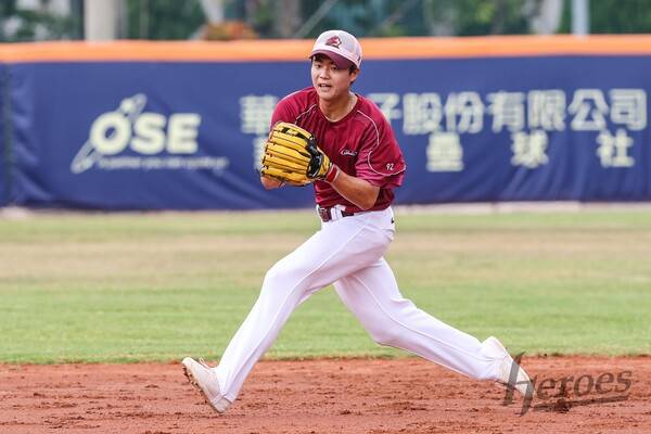 어준서의 수비 장면(사진=키움)