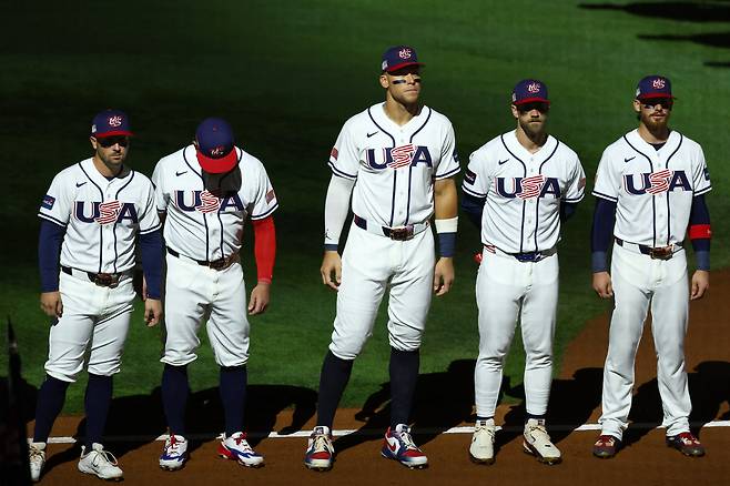 MIAMI, FLORIDA - MARCH 17: Aaron Judge #99 of Team United States stands with teammates before the game against Team Venezuela at loanDepot park on March 17, 2026 in Miami, Florida.   Megan Briggs/Getty Images/AFP (Photo by Megan Briggs / GETTY IMAGES NORTH AMERICA / Getty Images via AFP)







<저작권자(c) 연합뉴스, 무단 전재-재배포, AI 학습 및 활용 금지>