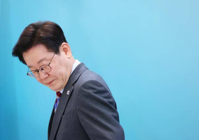 이재명 대통령이 20일 청와대에서 열린 '중소기업인과의 대화'에 참석하고 있다. 뉴시스