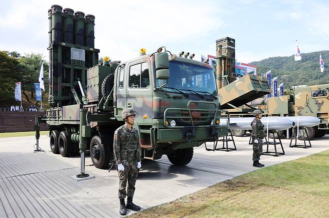 국방부는 건군 77주년을 맞아 국군이 보유한 유·무인 복합체계 신무기를 공개했다. 사진은 지난달 29일 국군의날 미디어데이 행사에서 공개된 천궁-Ⅱ . 2025.10.1 / 사진=연합뉴스