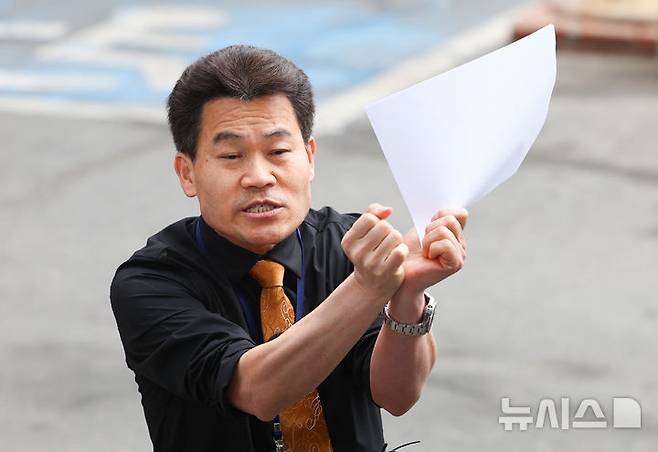 [서울=뉴시스] 황준선 기자 = 한국사 강사 출신 보수 유튜버 전한길 씨. 2026.02.27. hwang@newsis.com