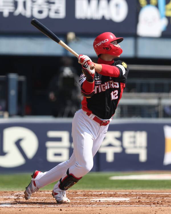 홈런을 날린 정현창(사진=KIA)
