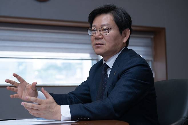 3월 18일, 전종학 제44대 대한변리사회장이 서울 서초동 대한변리사회관에서 법률신문과 진행된 인터뷰에서 답변 중이다. 백성현 기자&nbsp;