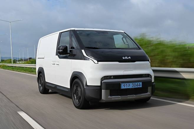 기아의 전기화물밴 PV5 카고