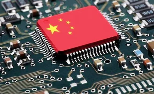 ▲중국의 메모리 반도체 굴기를 이끌고 있는 기업 중 하나로 알려진 루이리(Lui-li) IC는 연내 D램 생산장비를 투입해 내년부터 본격 생산을 준비하고 있다.