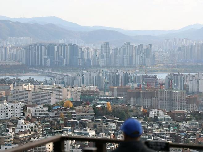 남산에서 바라본 서울시내 아파트 및 주택 단지. 2025.11.21/뉴스1 ⓒ News1 황기선 기자 /사진=뉴스1