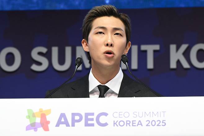 Singer RM of boy band BTS speaks during a CEO Summit as part of the APEC Economic Leaders' Meeting at a venue in Gyeongju, North Gyeongsang, on Oct. 29, 2025. [NEWS1]