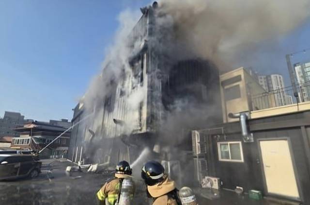 화재 발생 현장. 경기도소방재난본부 제공