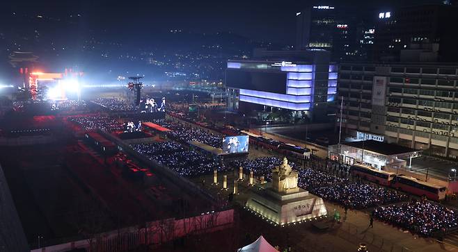 21일 서울 종로구 광화문광장에서 BTS 컴백 라이브: 아리랑‘(BTS THE COMEBACK LIVE | ARIRANG)이 열리고 있다 [사진공동취재단]