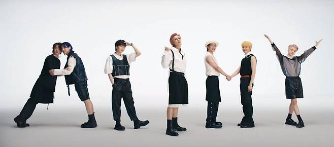 자기 몸으로 팬덤인 ARMY를 만드고 있는 BTS 멤버들