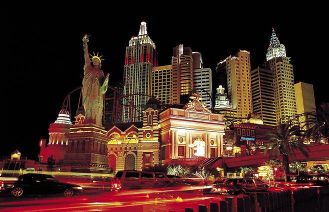 콜로라도강을 건너면 만나는 네바다주 라스베이거스