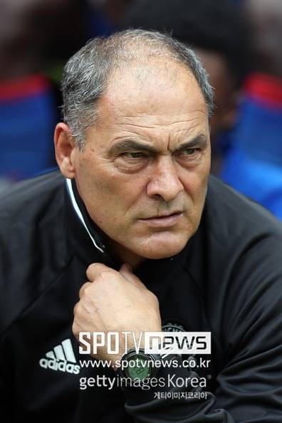 ▲ 57371505 EOS1DMkII-206992