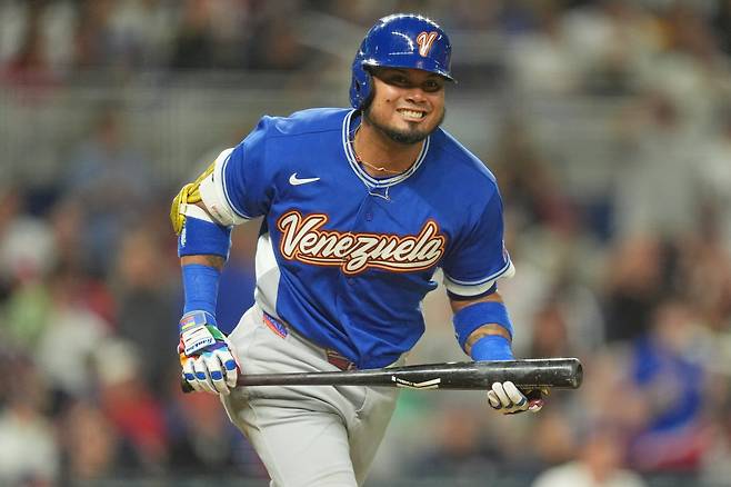 Venezuela Luis Arraez reacts after he grounds out during the third inning in the championship game of the World Baseball Classic against the United States, Tuesday, March 17, 2026, in Miami. (AP Photo/Rebecca Blackwell)

<저작권자(c) 연합뉴스, 무단 전재-재배포, AI 학습 및 활용 금지>