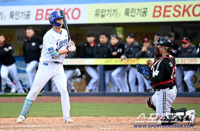 22일 대구삼성라이온즈파크에서 열린 LG와 삼성의 시범경기. 9회말 무사 만루 삼성 홍승원이 밀어내기 볼넷으로 걸어나가고 있다. 대구=허상욱 기자wook@sportschosun.com/2026.03.22/
