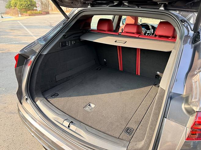 마세라티 중형 SUV, 그레칼레 트로페오의 트렁크./이윤정 기자