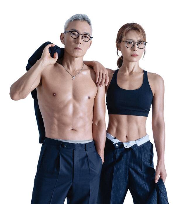 강창동·김선옥씨 부부가 찍은 ‘보디 프로필’ 사진. 옥동핏